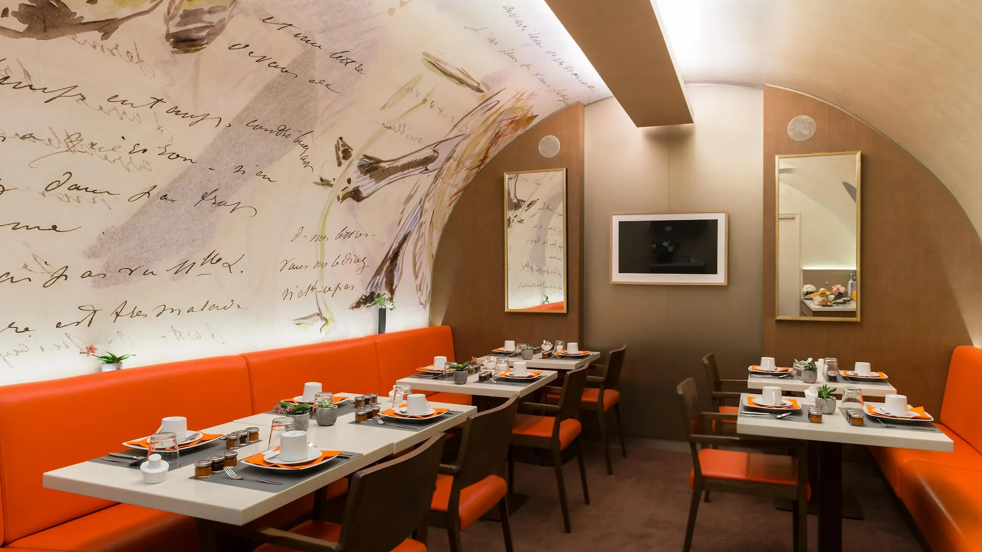 ****  Hotel Le Tourville By Inwood Hotels Paris France
