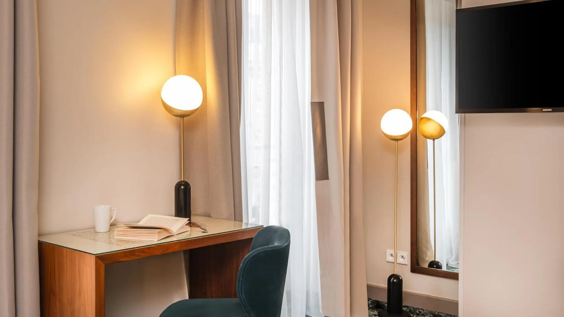 Hotel Le Tourville By Inwood Hotels Paris