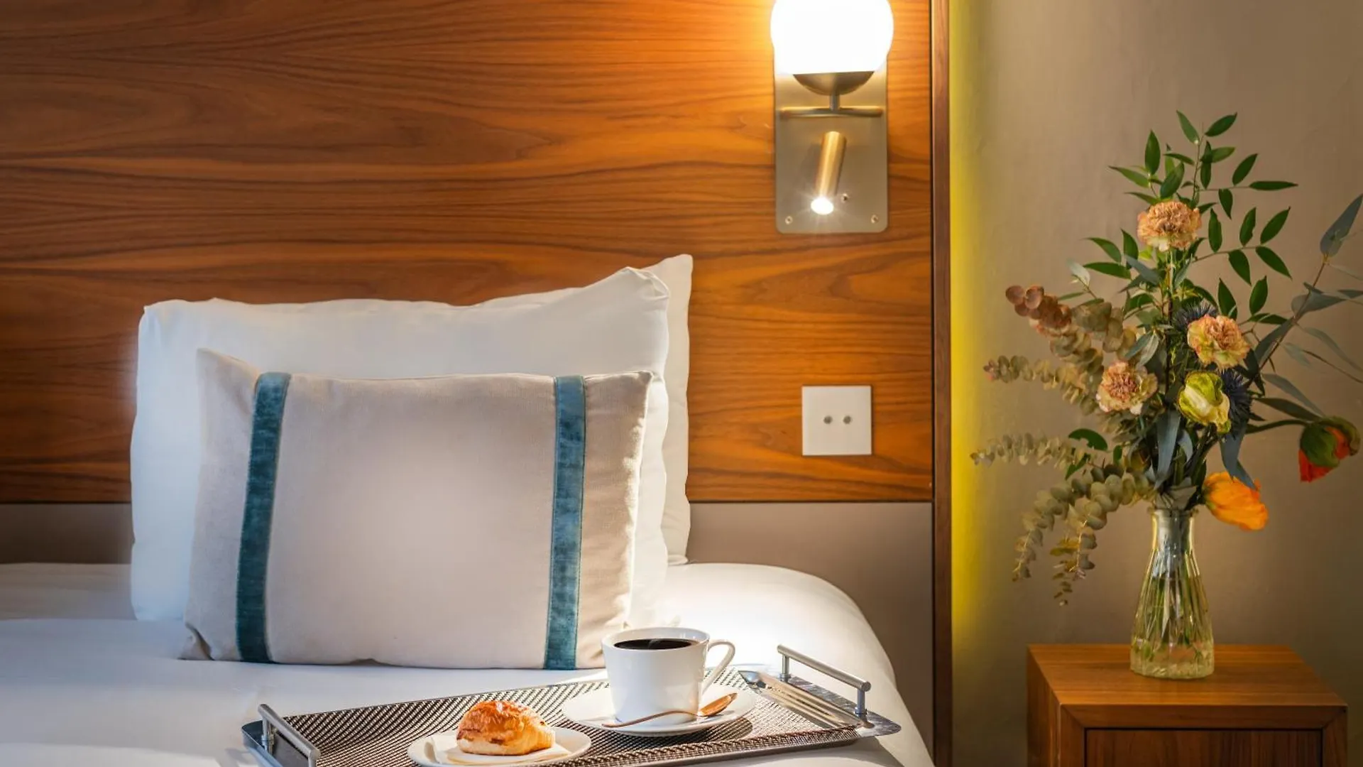 Hotel Le Tourville By Inwood Hotels Paris