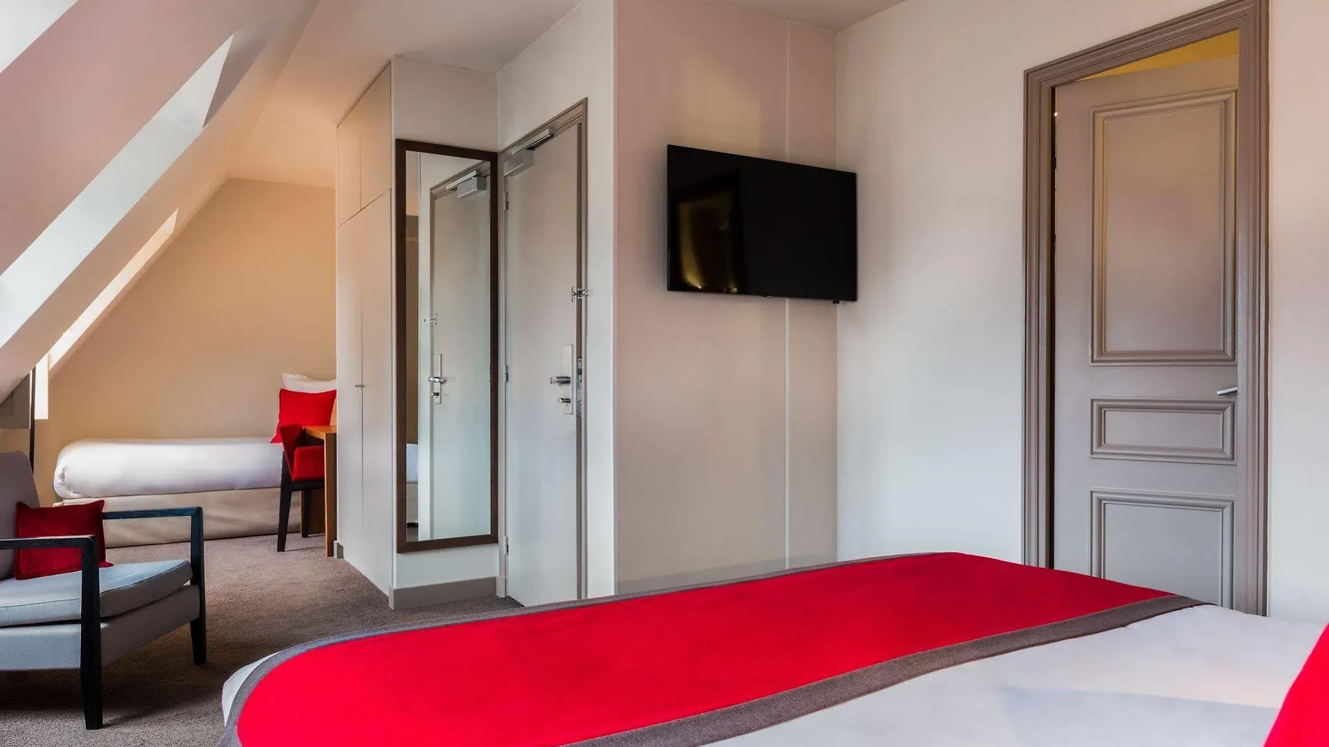 ****  Hotel Le Tourville By Inwood Hotels Paris France
