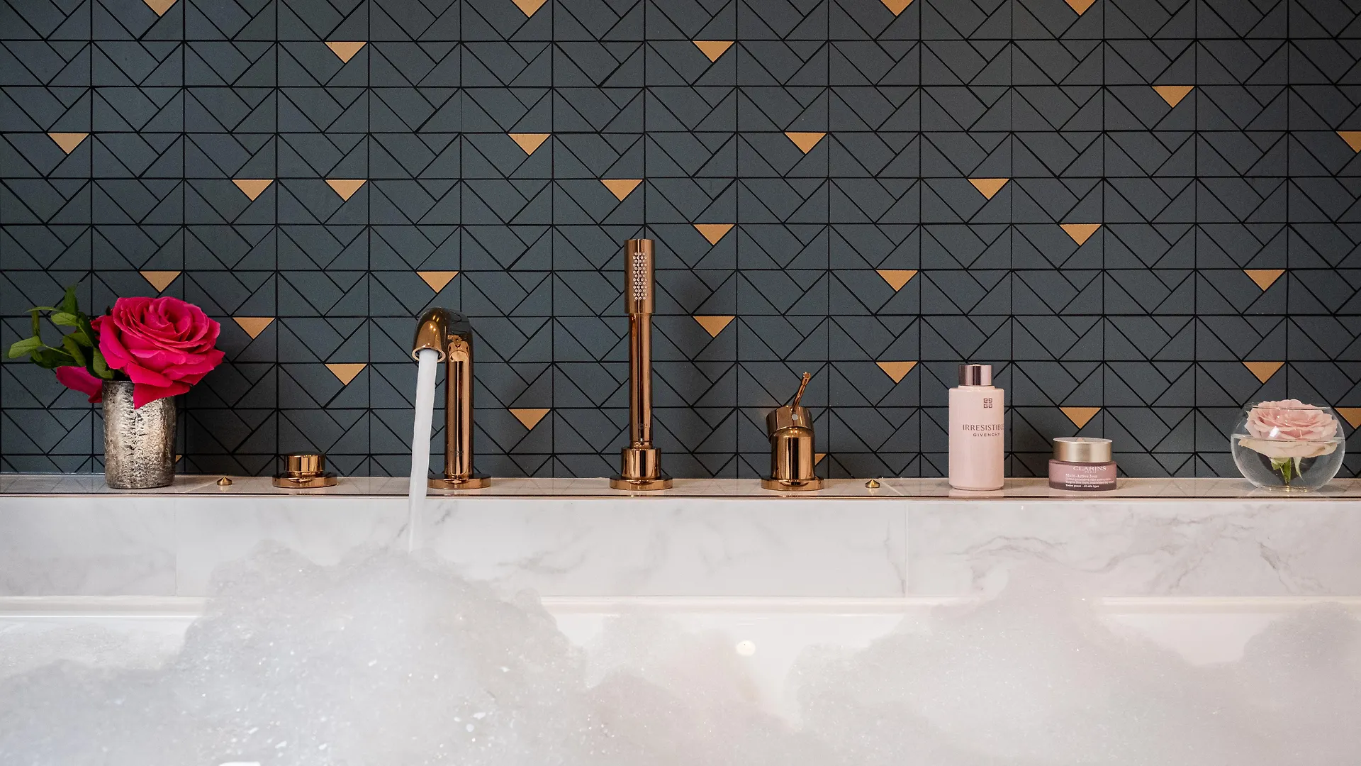 Hotel Le Tourville By Inwood Hotels Paris