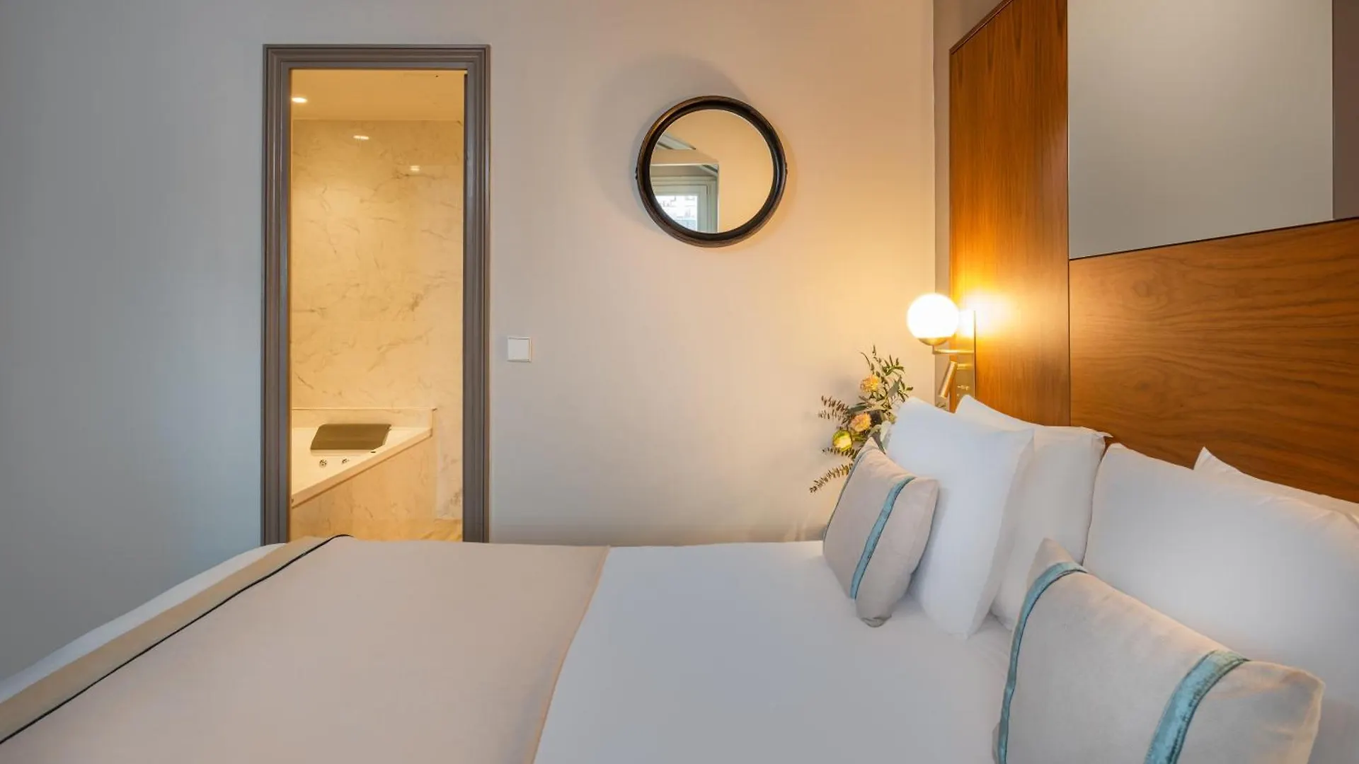 Hotel Le Tourville By Inwood Hotels París