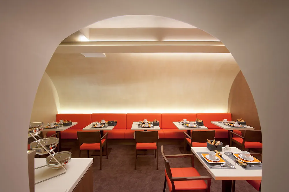 Hotel Le Tourville By Inwood Hotels París